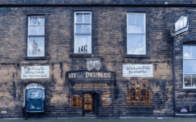 Exploring Pub Nostalgia in the UK: A Journey Through Haunted Pubs, Traditional Games, the 500-Year-Old Pub in London, and the Secret Slang Behind the Ale